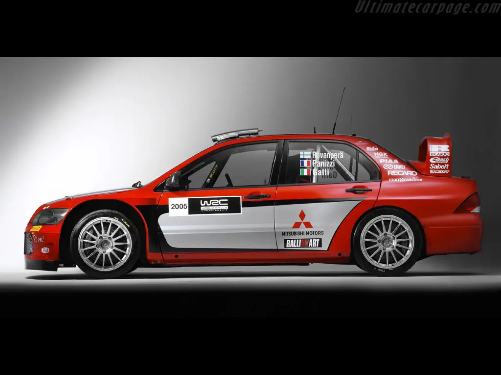 Mitsubishi-Lancer-WRC05_4.jpg