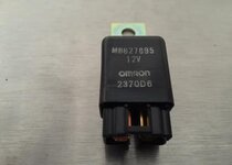 Sunroof Relay MB627895.jpg Sunroof Relay MB627895.jpg