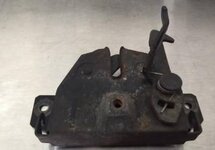 Hood Latch (MB923657).jpg Hood Latch (MB923657).jpg