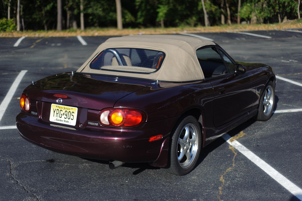 1051777930_NEYSq-XL.jpg