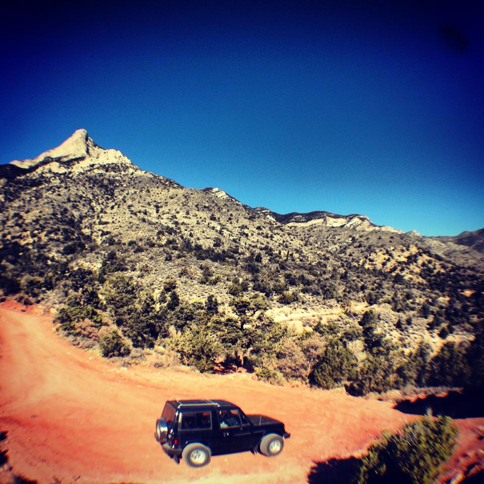 red_rock_canyon_trail_1.jpg